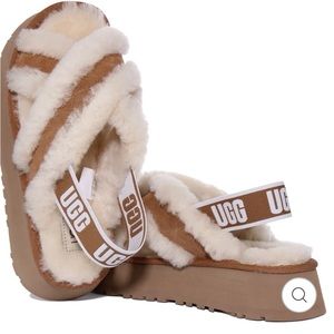 UGG “Disco Cross Slide Women’s Platform Slipper